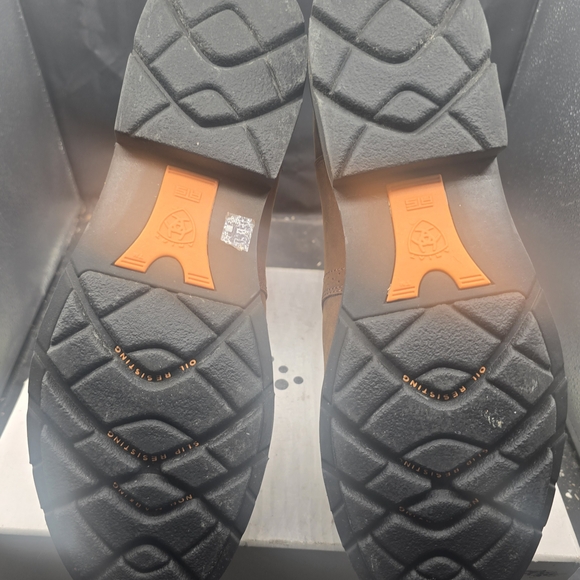 Ariat Tan Western Boots - Picture 7 of 7